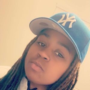 Meet your Posher, Emerald